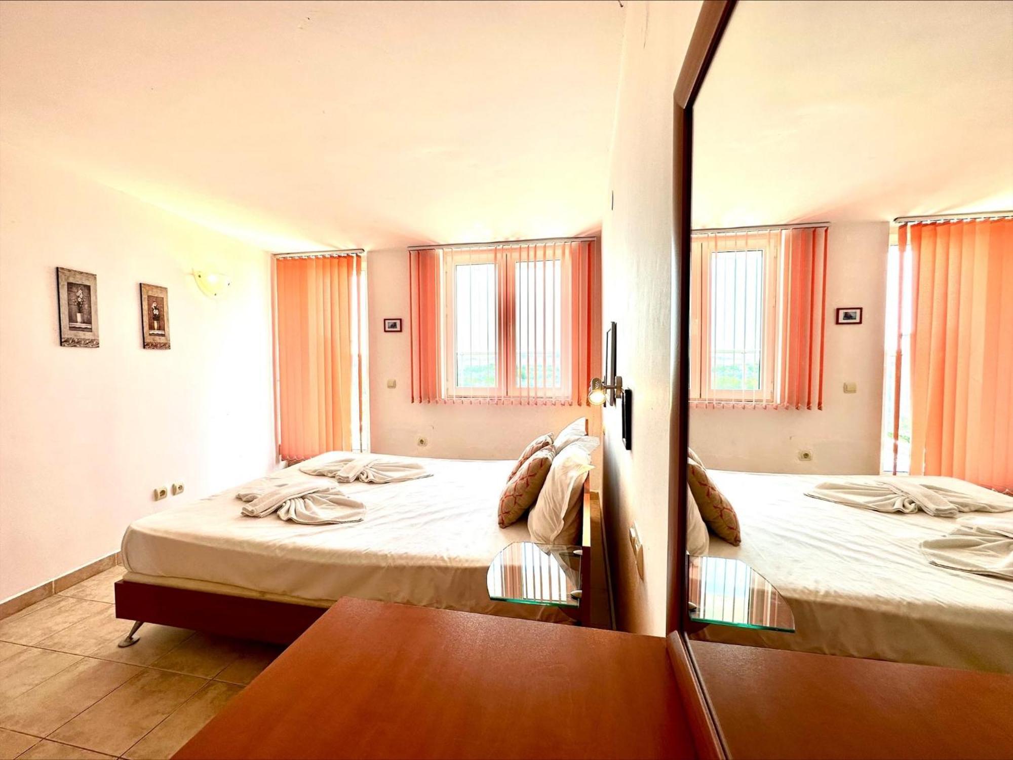 Julia Family - Menada Apartments Sunny Beach Exterior foto